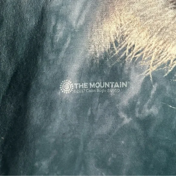 The Mountain Lion T-Shirt Size Large Lions Animal Print 2017 - Picture 3 of 5